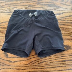 Sigmundsdóttir Mid Rise Shorts